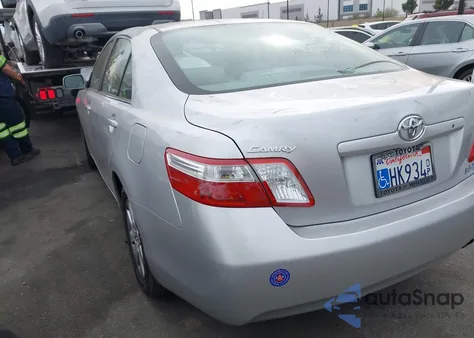 2009 Toyota Camry Hybrid z USA, uszkodzony, nr VIN 4T1BB46K49U110795